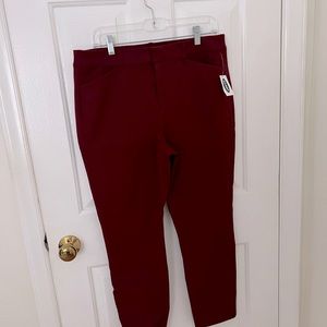 Old Navy Pixie Pants NWT
